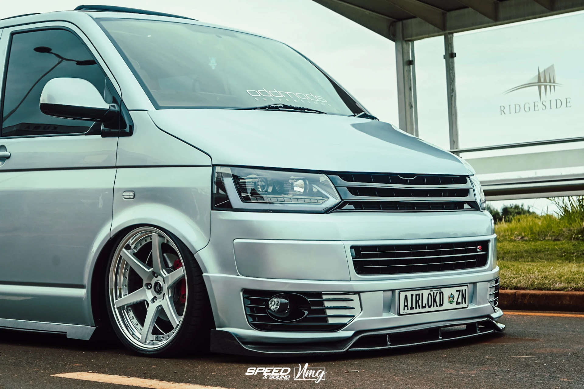 Lowered Volkswagen Transporter on AIRBFT