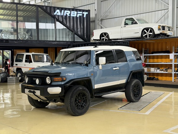 Toyota FJ Cruiser Air Suspension Kit